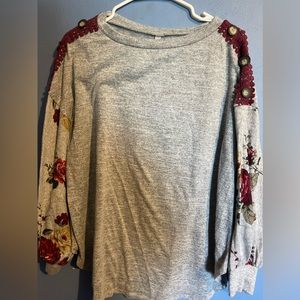 Women’s pull over shirt from Emerald size 1X